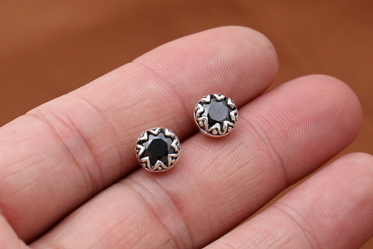 925 sterling silver handmade vintage stud earrings with black stones American European gothic punk style antique silver designer jewelry round stud earrings for women
