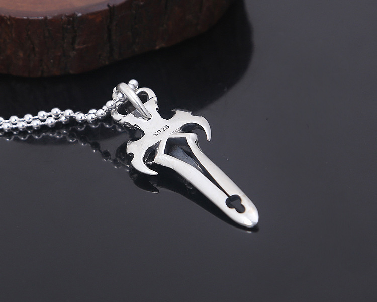 925 sterling silver handmade vintage jewelry necklace pendant without chain American European gothic punk style antique silver designer sword pendants