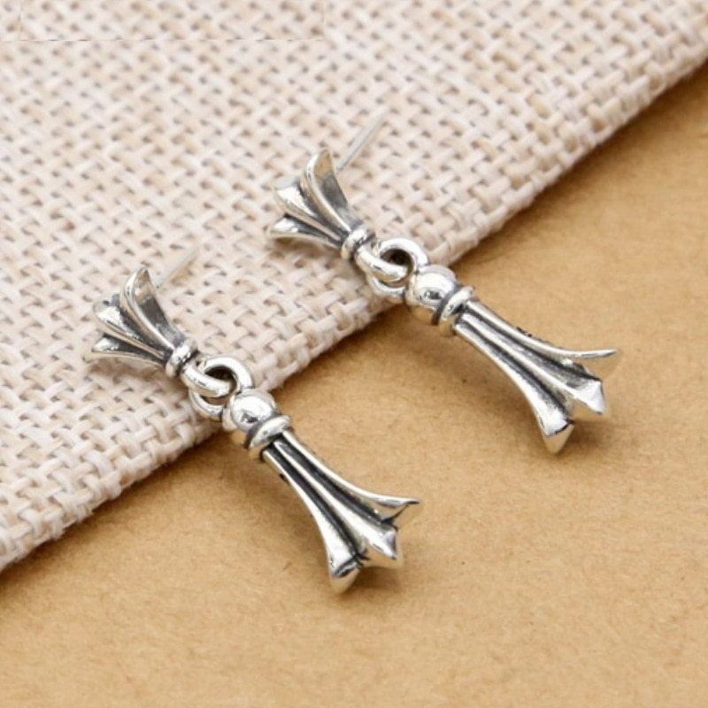 925 sterling silver stud earrings fish tail shape vintage American European gothic punk style antique designer jewelry luxury accessories