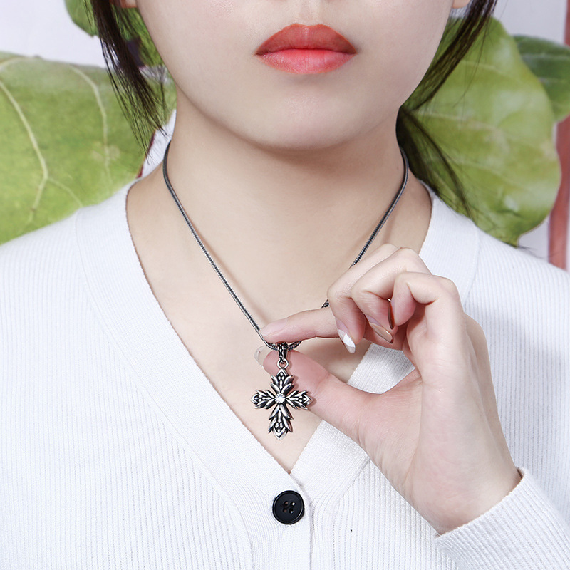925 Sterling Silver Cross Necklace Pendants Vintage Gothic Punk Antique Designer Luxury Jewelry Accessories