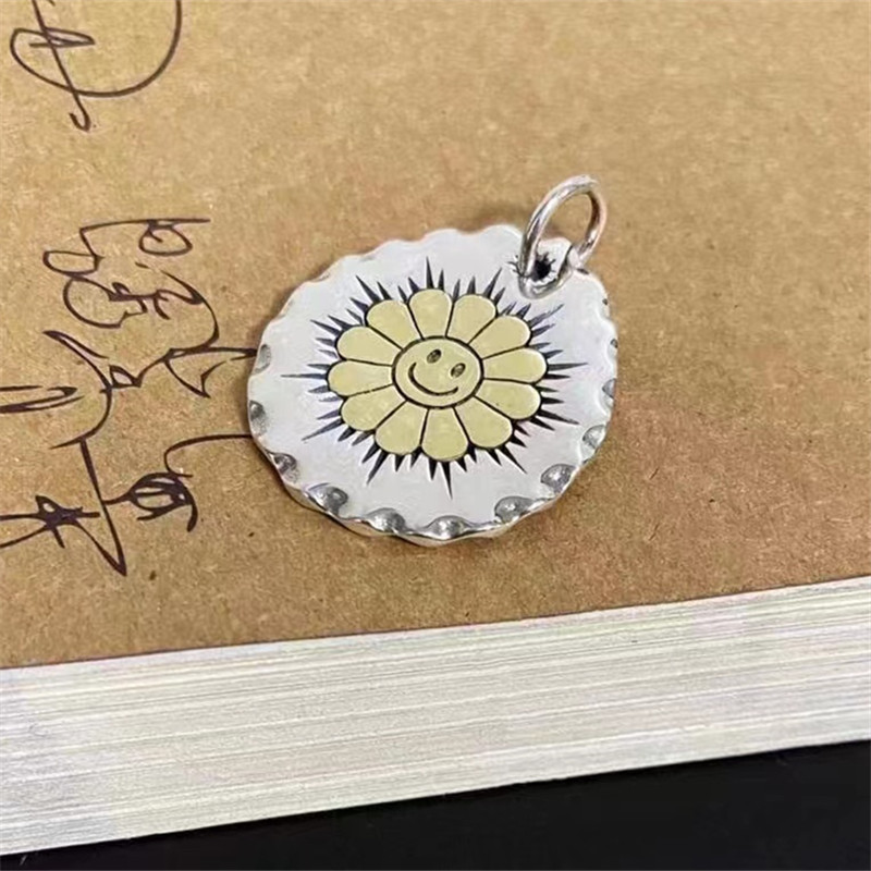 925 Sterling Silver Smile flower Necklace Pendants Vintage Gothic Punk Antique Designer Luxury Jewelry Accessories