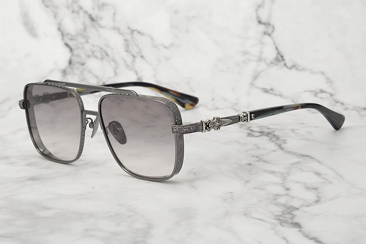 Vintage Fashion Designer Sunglasses Casual Driving Fishing Sports Beach Eyewears Crosses Metal Frame 8012