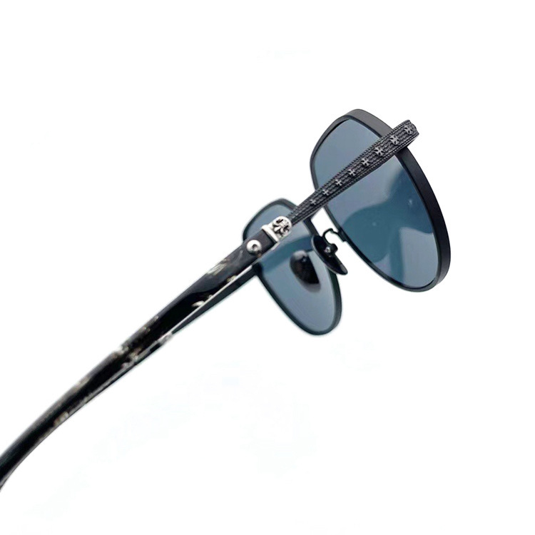 Vintage Fashion Designer Sunglasses Casual Driving Fishing Sports Beach Eyewears Crosses Metal Frame 8023