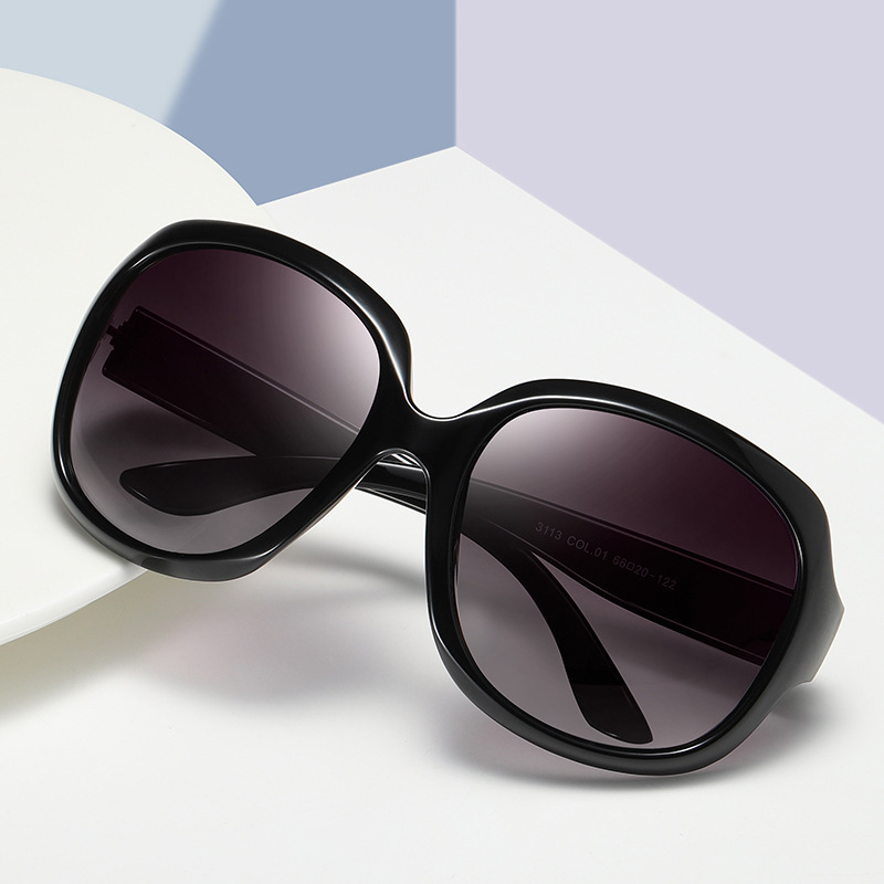 Vintage Fashion Designer Polarized Sunglasses Casual Driving Fishing Sports Beach Eyewears Plastic Frame 3113