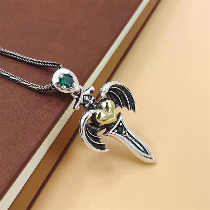 925 Sterling Silver Sword Wings Heart Pendant Necklaces Vintage Gothic Punk Hiphop Antique Designer Luxury Jewelry Accessories