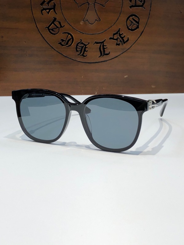 Vintage Fashion Designer Crosses Sunglasses Eyewears 63-CH8225