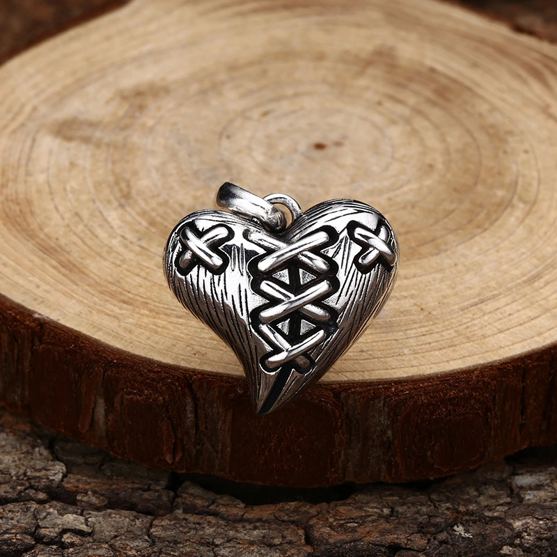 Antique Silver Pendant Necklace with Heart Sewn with Rope Design