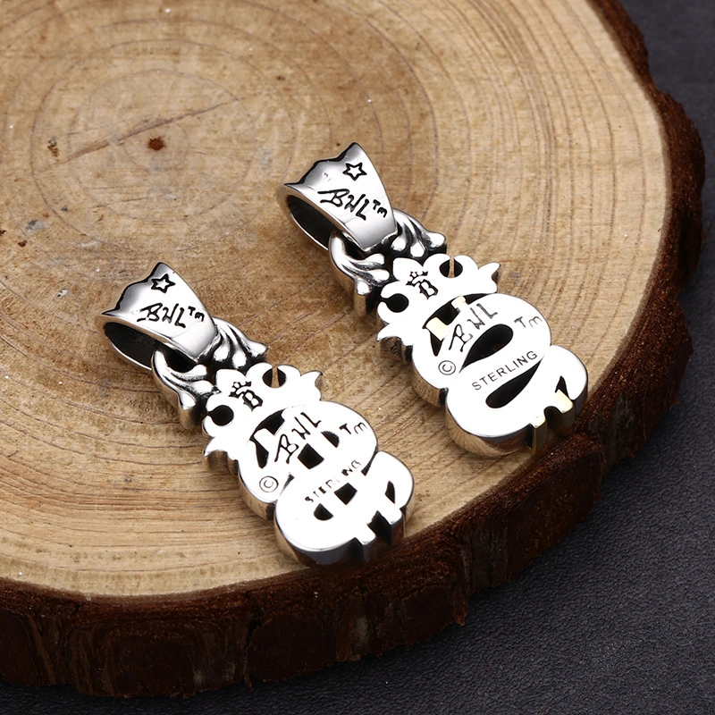Silver Pendant Necklace