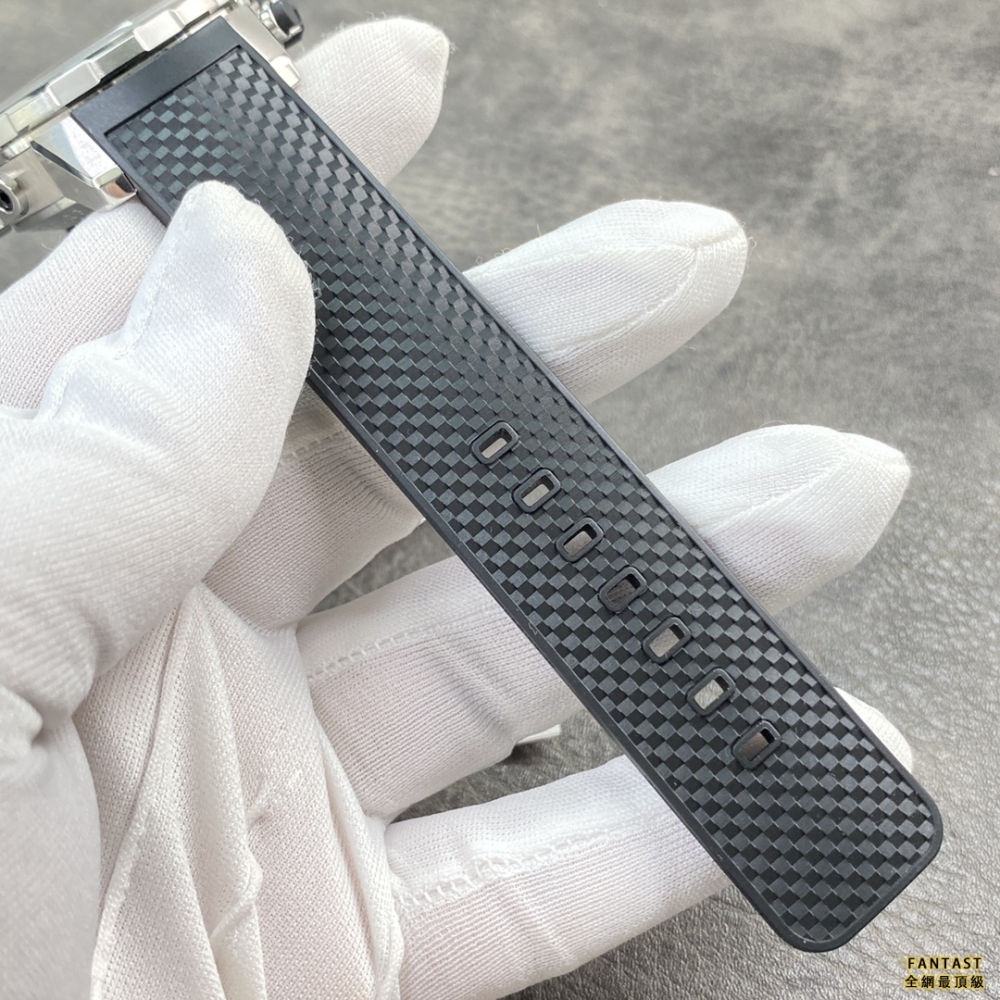 （市場最新最真版本）IWC 海时洋计 “鲨鱼”特别版内外旋转表圈，44MM表壳