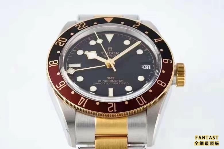 （市場最新最真版本）ZF「沙士圈」腕表，整體配色更加沈穩，彰顯復古型格。（腕表型號：M79833MN-0001）