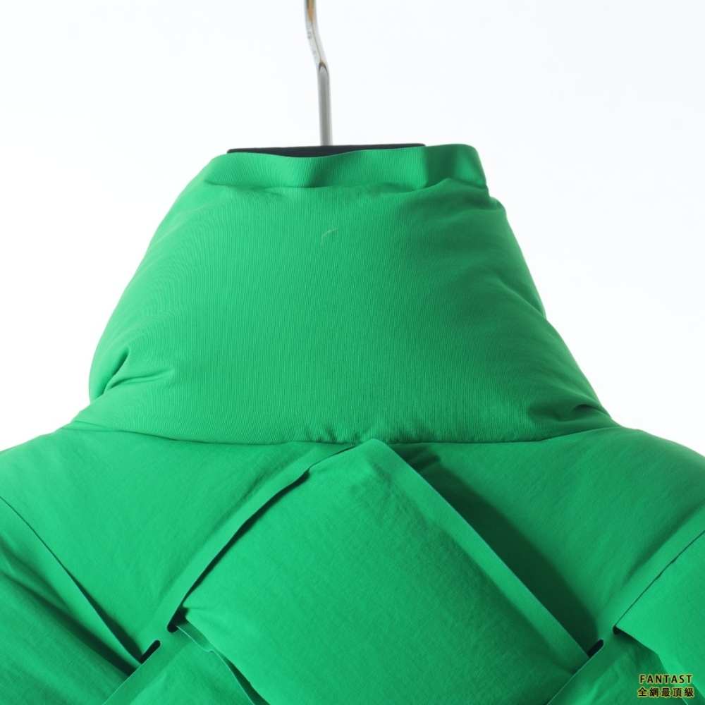 Bottega Veneta BV 21FW 編織羽絨馬甲