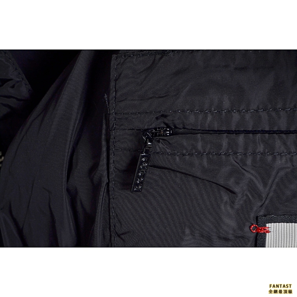 Gucci古馳 雙GG滿印提花反光織帶羽絨服