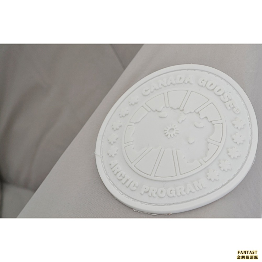 Canada Goose JUNCTION 2602LB1 膠囊系列馬克龍色派克大衣