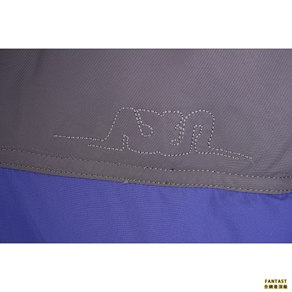 ADER 22Fw撞色不對稱羽絨服 
