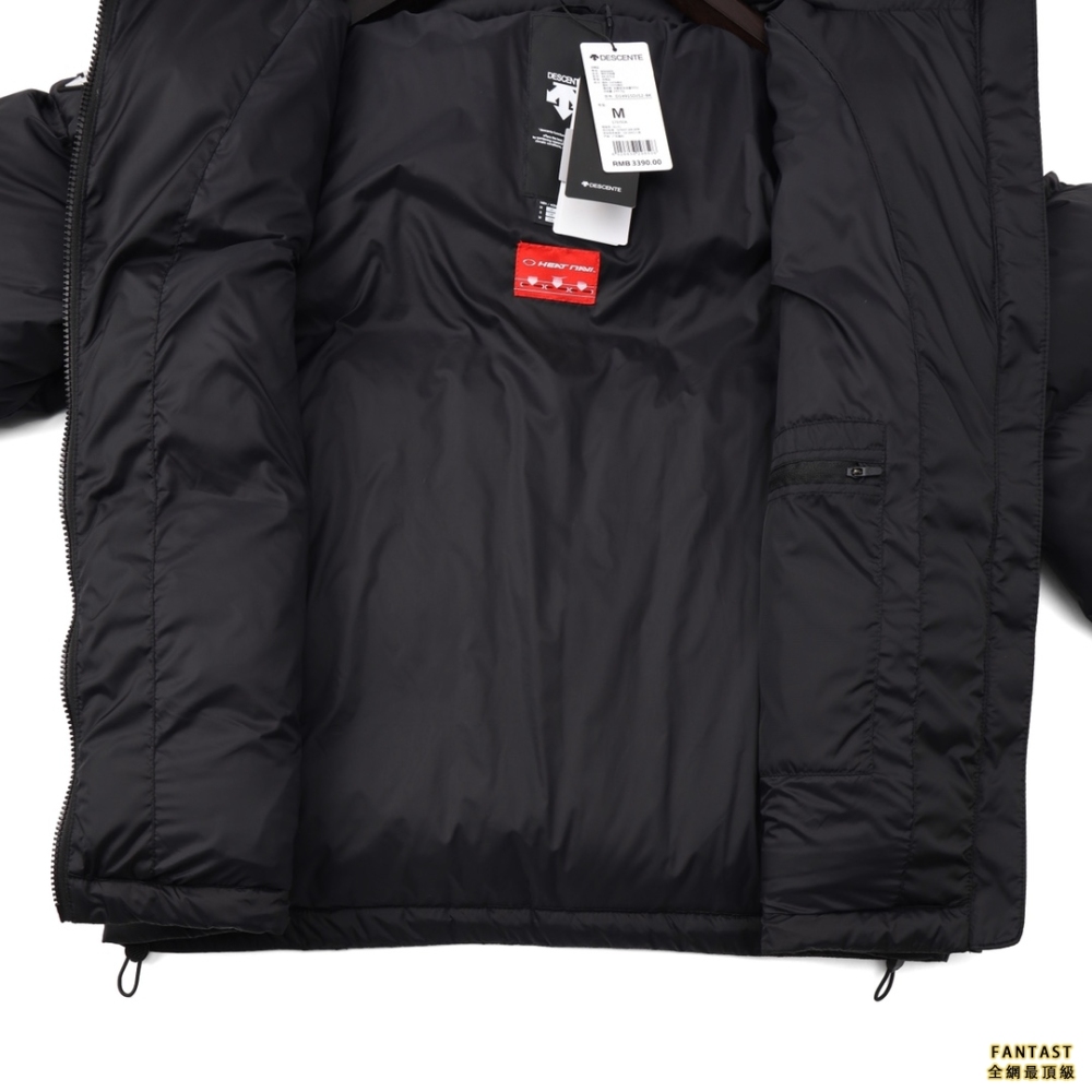 迪桑特✖️瑞士國家隊聯名運動羽絨服 