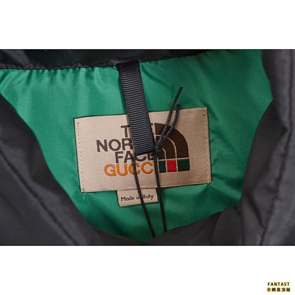 Gucci古馳 X THE NORTH FACE北面 聯名款立領羽絨馬甲 