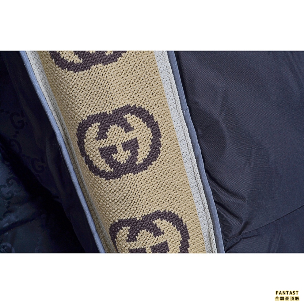 Gucci古馳 雙GG滿印提花反光織帶羽絨服