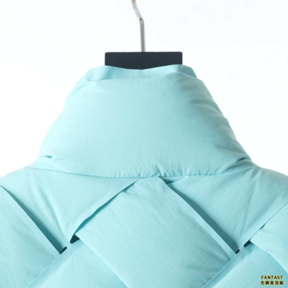 Bottega Veneta BV 21FW 編織羽絨馬甲