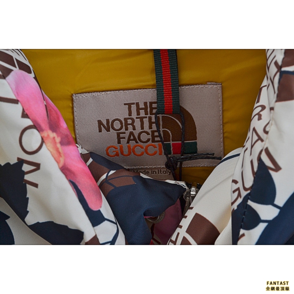 Gucci X The North face 聯名款 花卉馬蹄 連帽羽絨服