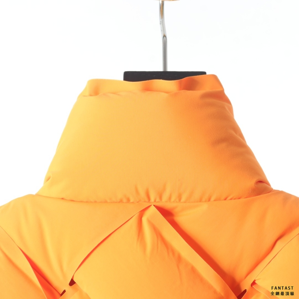 Bottega Veneta BV 21FW 編織羽絨馬甲