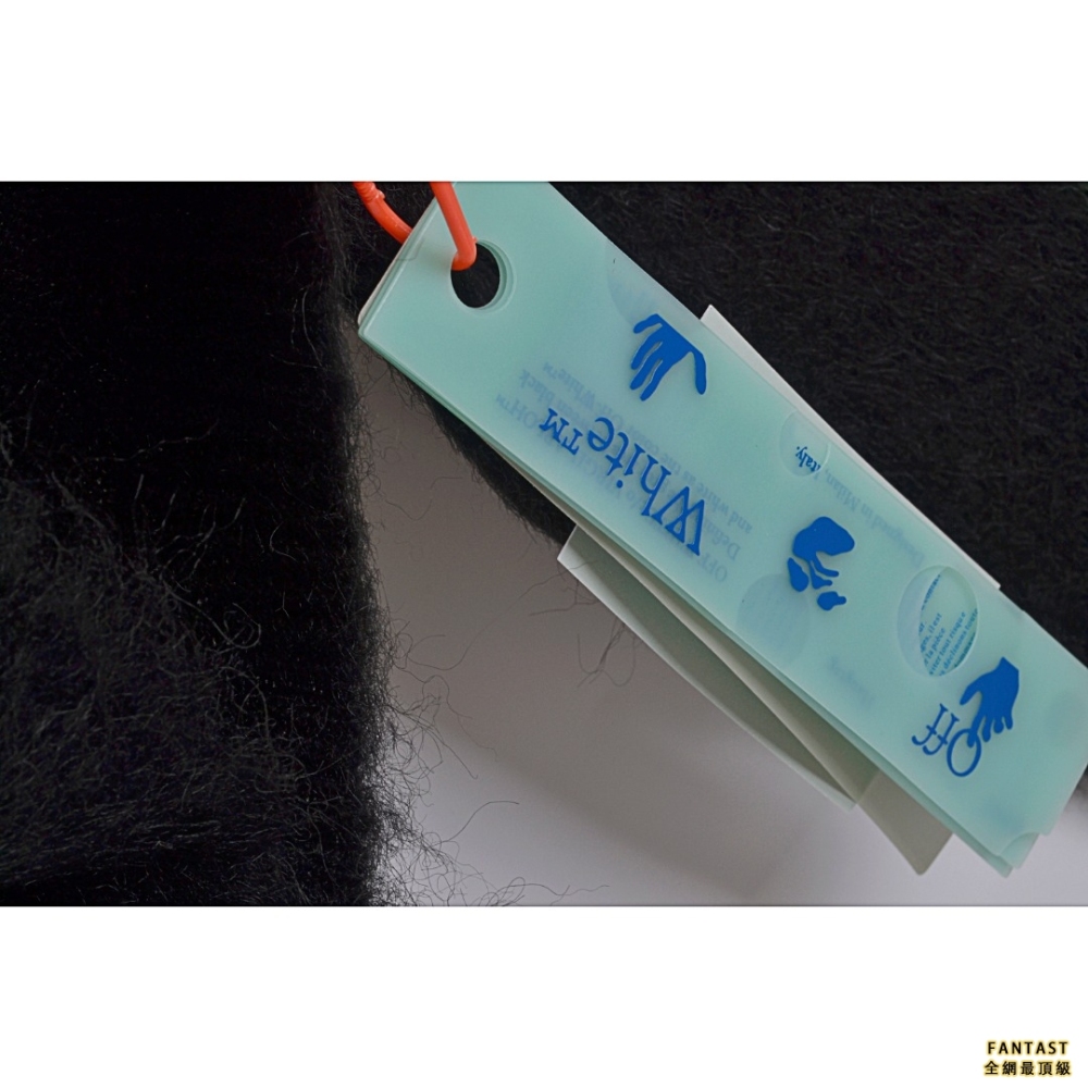 OFF WHITE 馬海毛毛衣