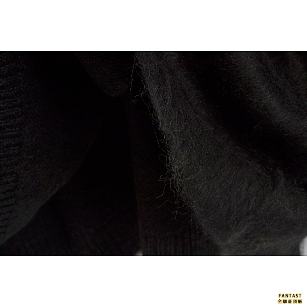 OFF WHITE 馬海毛毛衣