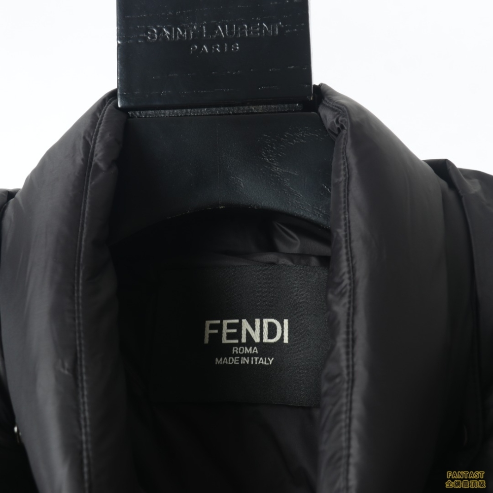 Fendi/芬迪 22Fw 雙F描邊羽絨服 