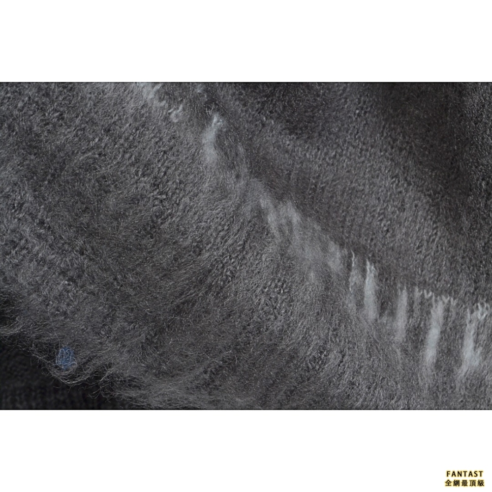 OFF WHITE 馬海毛毛衣