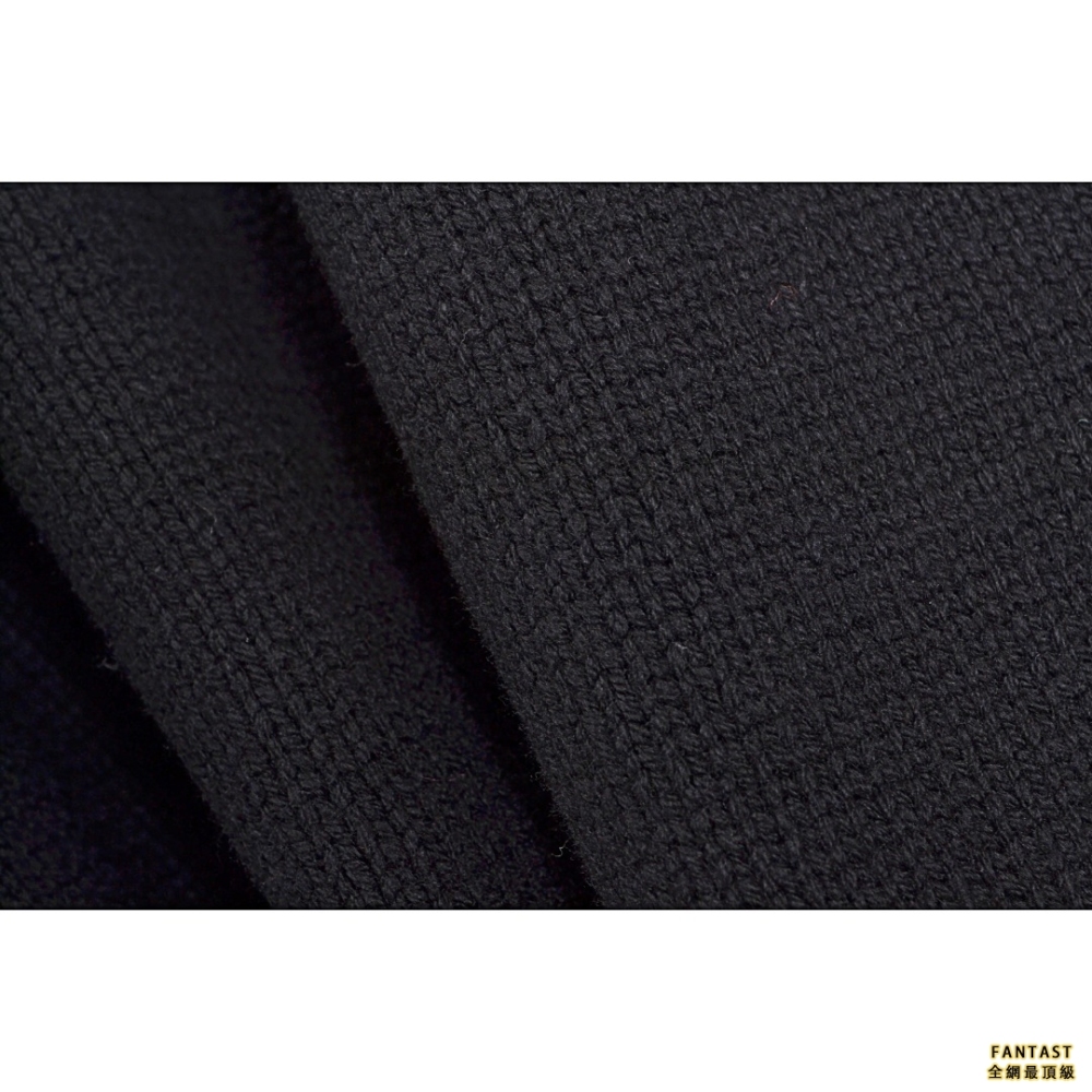 Givenchy/紀梵希 22FW肩帶鎖扣背帶圓領毛衣