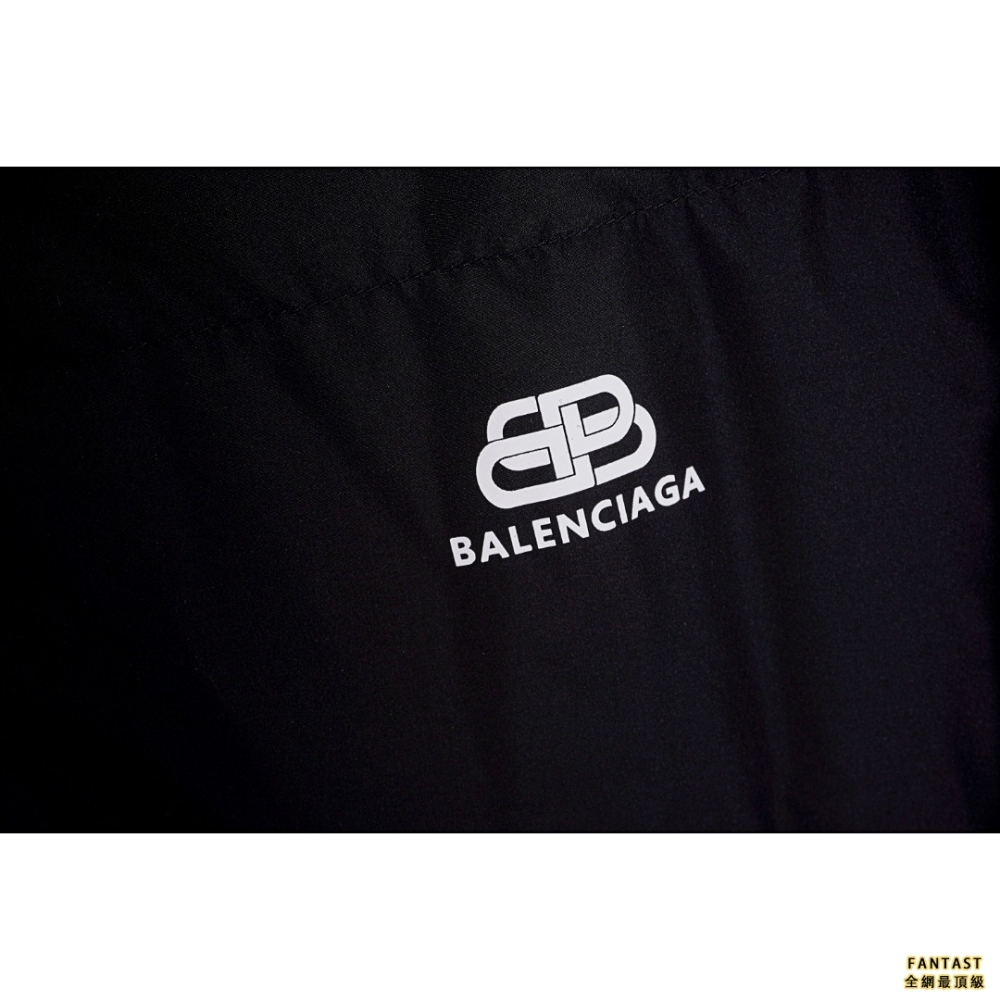 Balenciaga/巴黎世家 繭型立領鎖扣印花羽絨服