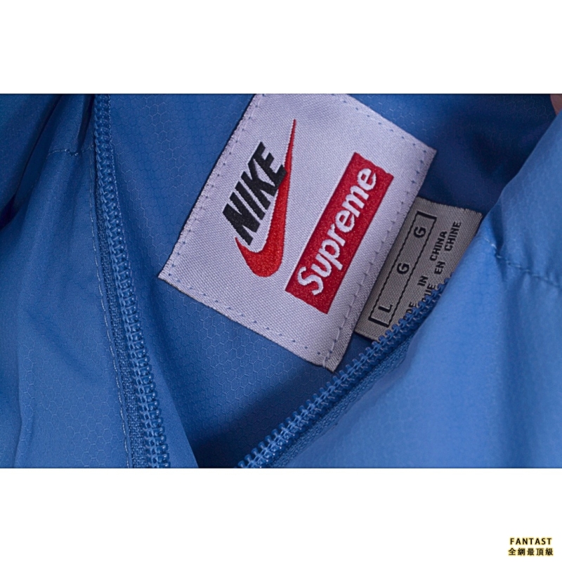 Supreme × Nike 聯名立領雙面穿羽絨服