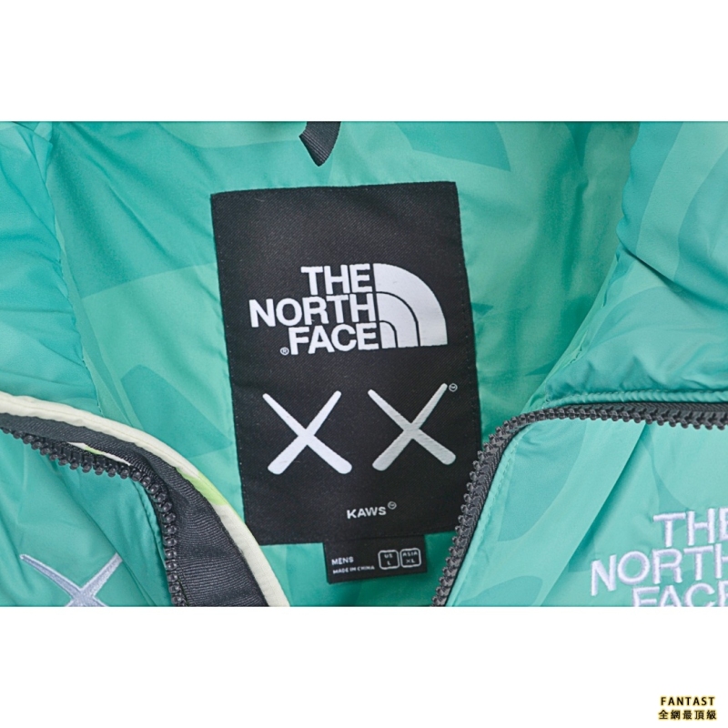 The North Face X KAWS聯名款1996美版羽絨服