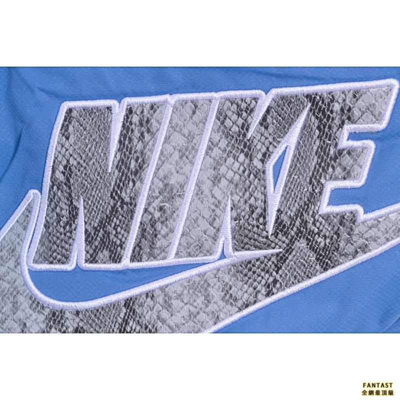 Supreme × Nike 聯名立領雙面穿羽絨服