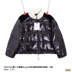 Moncler 蒙口 手臂徽標Logo立領衍縫拼接短款羽絨服（女款）