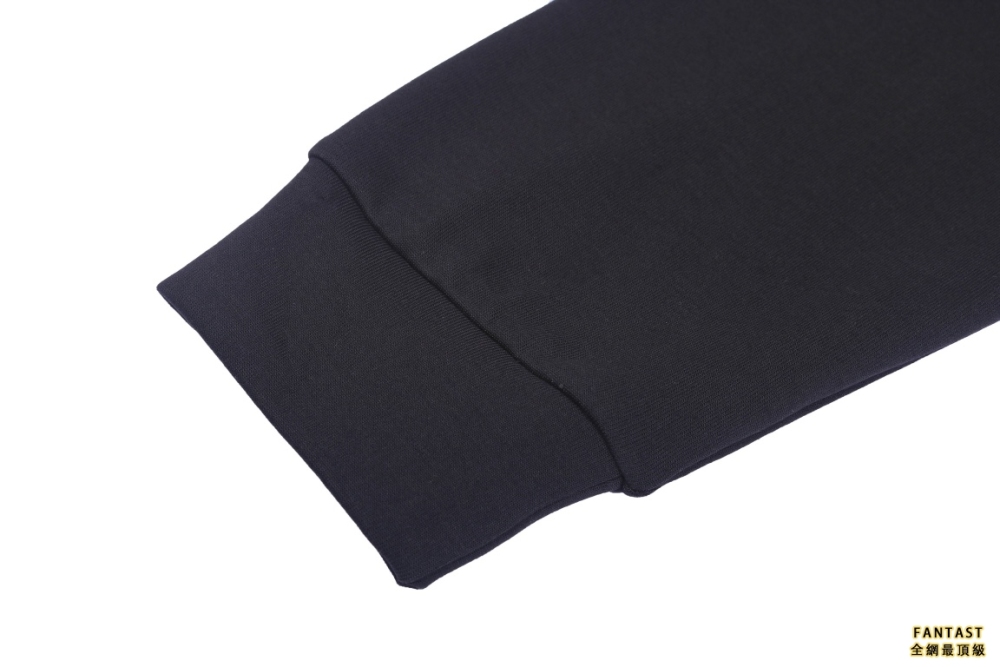 prada金屬標衛衣