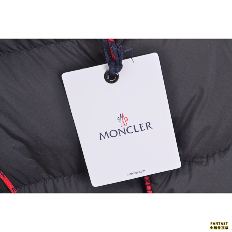 Moncler/蒙口 22Fw紅色線條羽絨服