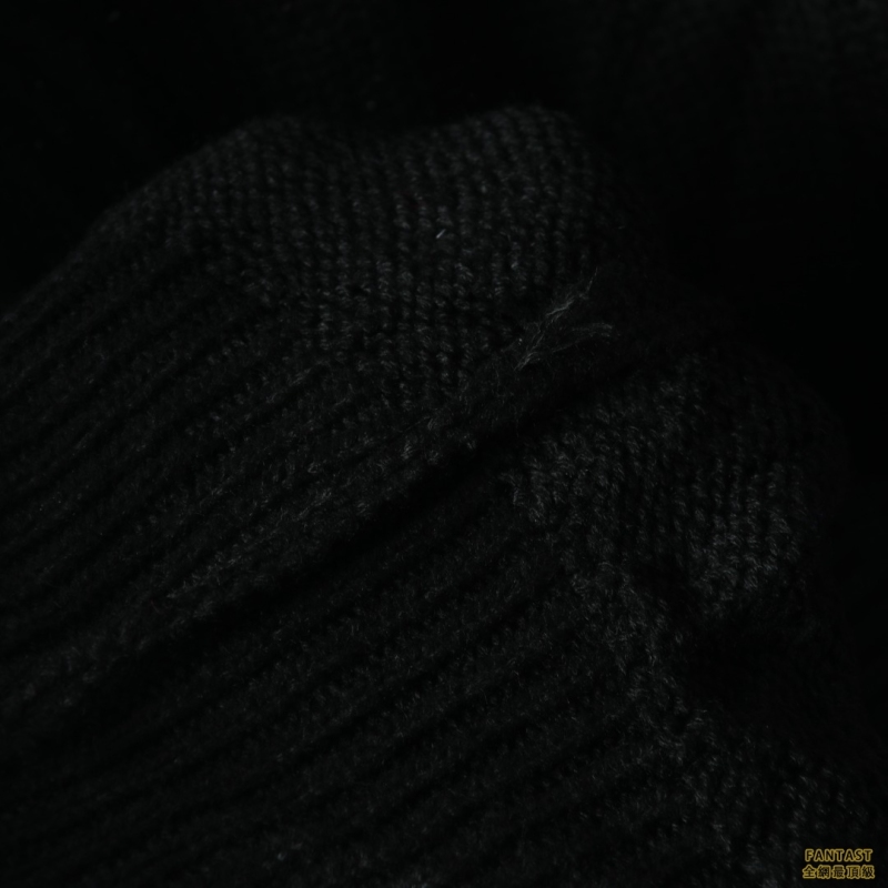 Balenciaga巴黎世家BLCG 22FW 褶皺鎖扣小標圓領毛衣