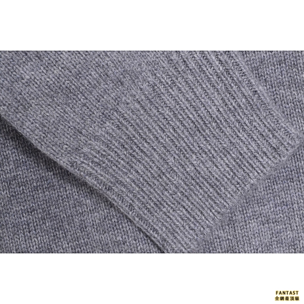 Givenchy/紀梵希 22FW 胸前大LOGO毛巾繡圓領毛衣