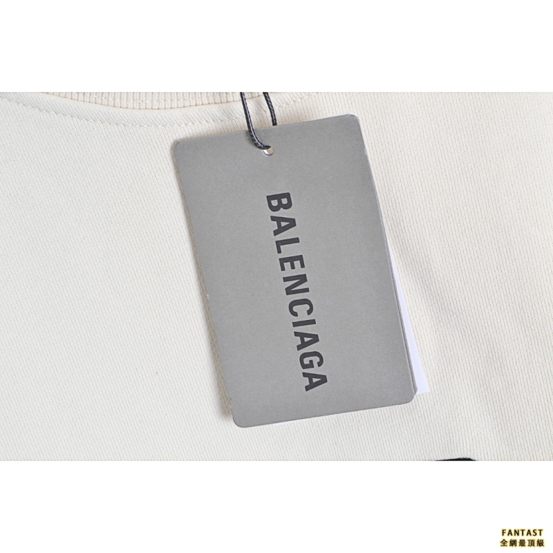 Balenciaga/巴黎世家 22FW 杏色破壞刺繡鎖扣圓領衛衣 