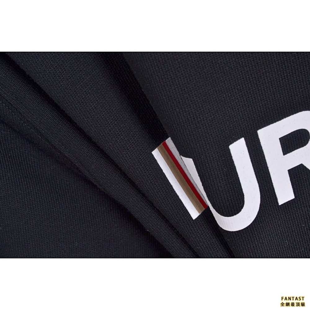 Burberry/巴寶莉 22FW 3D字母印花連帽衛衣
