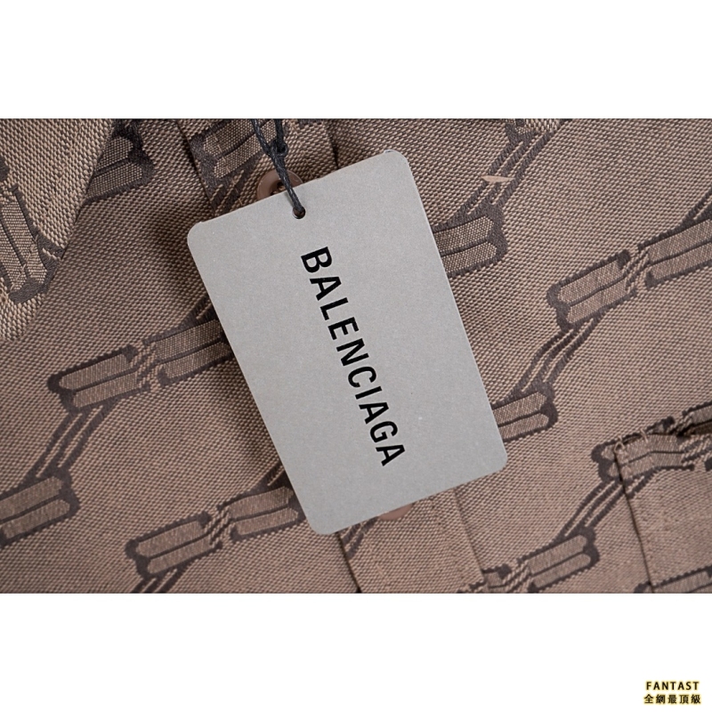 Balenciaga/巴黎世家 23FW 鎖扣棉衣外套 