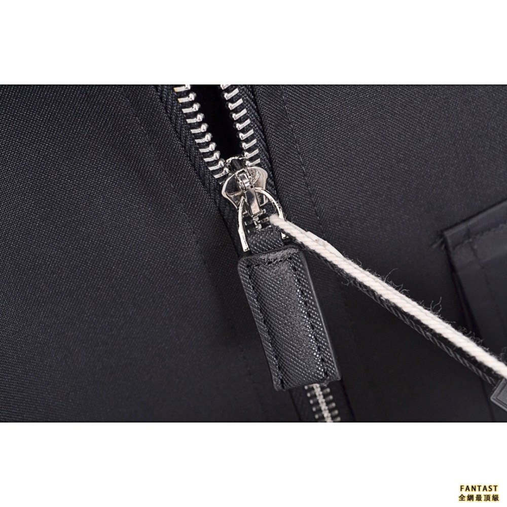 Prada/普拉達 22FW 尼龍拼接拉鍊長袖襯衫