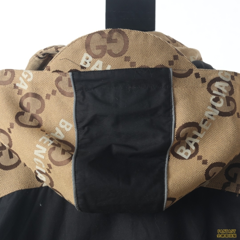 Gucci ×baleciaga 聯名滿印Logo衝鋒衣外套