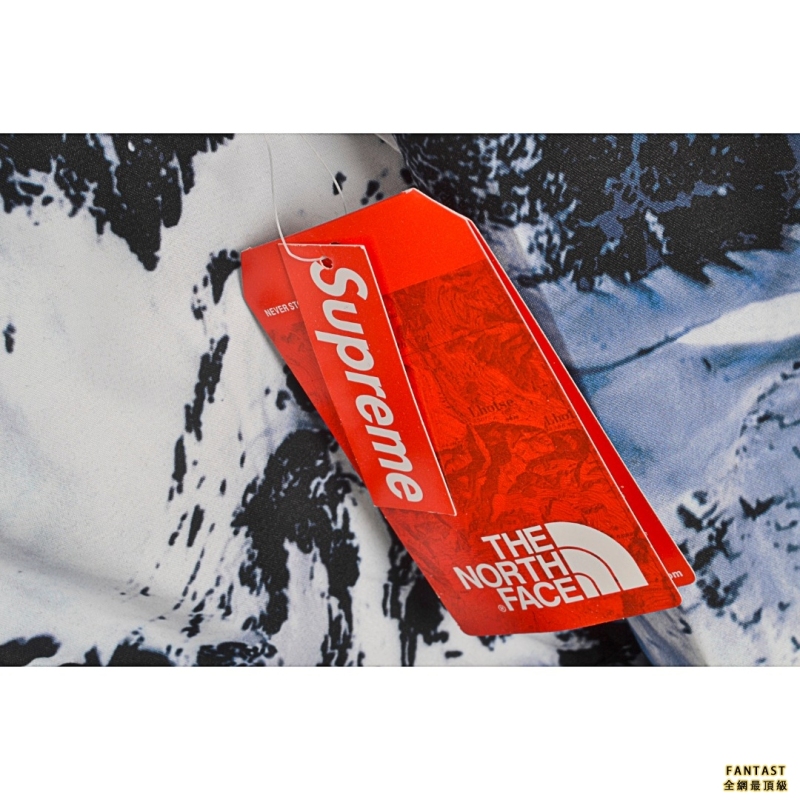 SUPREME X Tnf 17FW Mountain Parka 雪山衝鋒衣