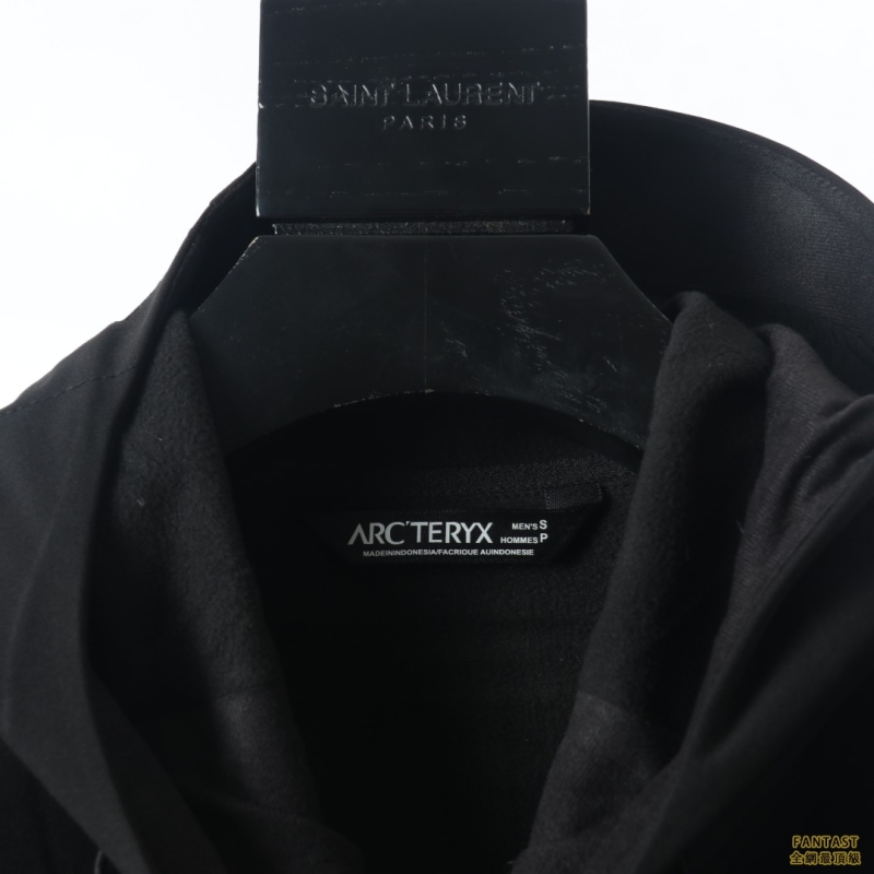 ARC'TERYX始祖鳥ARC 22FW Essentials 加絨連帽衝鋒衣