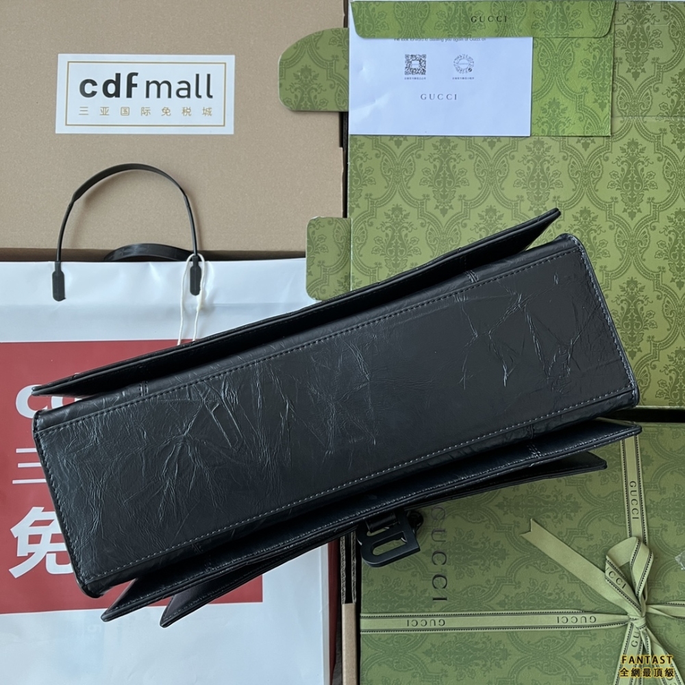 巴黎世家22年秋冬系列—Crush