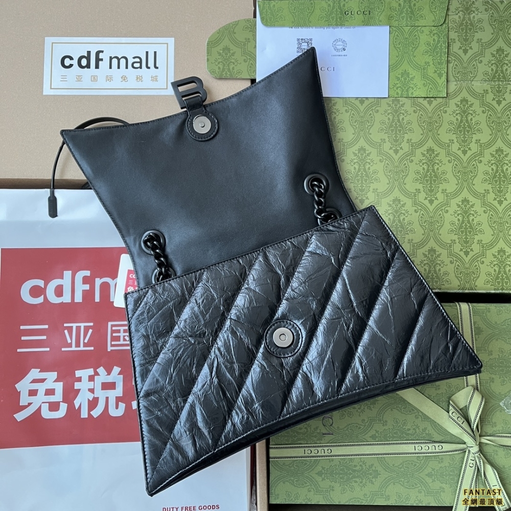 巴黎世家22年秋冬系列—Crush