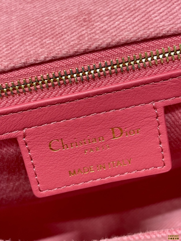 Dior Caro 手袋