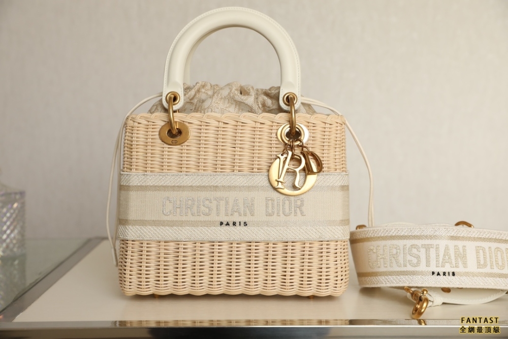 LADY DIOR