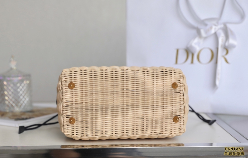 LADY DIOR 竹籃藍色